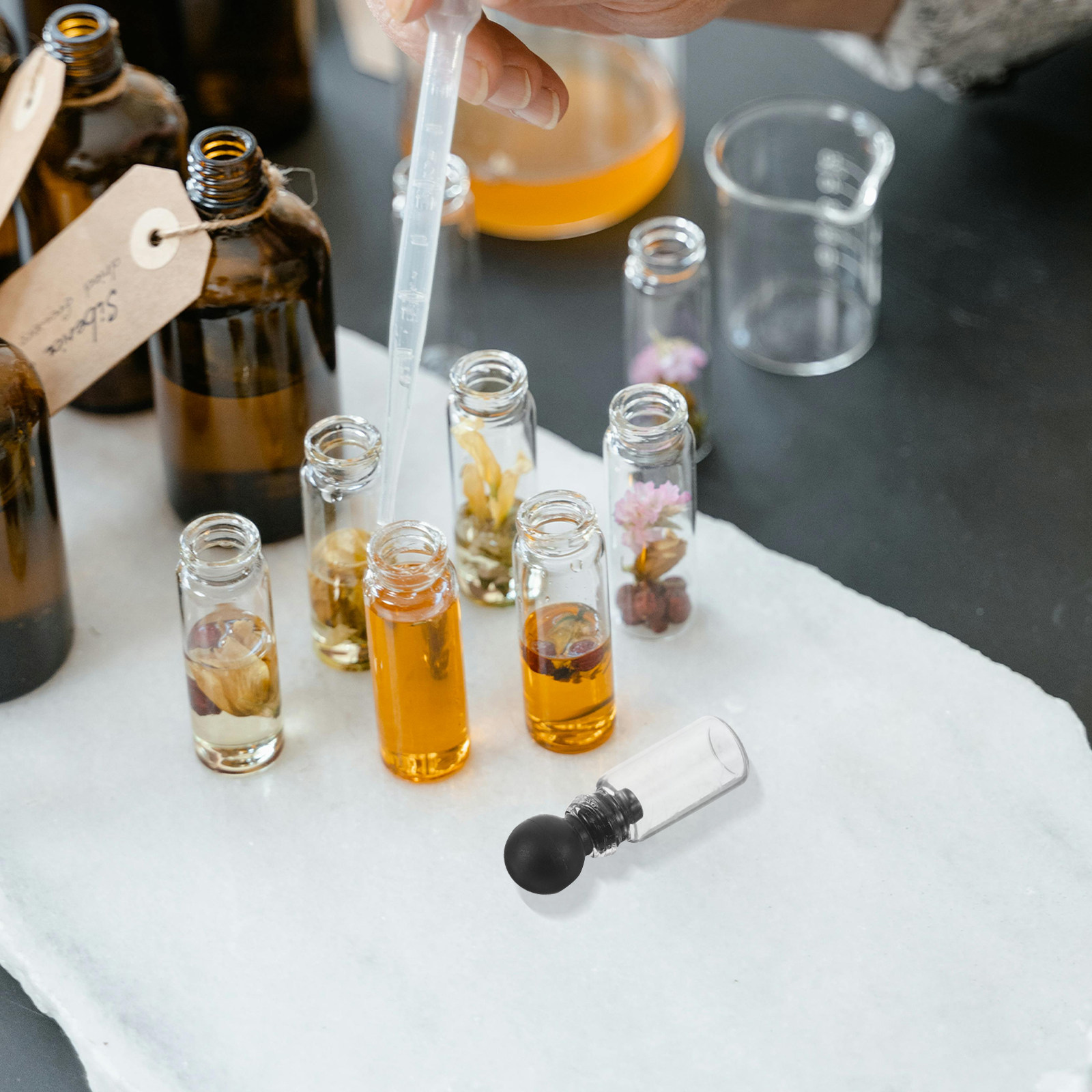 150個入り ミニガラス製香水サンプル容器 0.5ml 漏れ - Perfume Fragrance Samples のレビューと価格